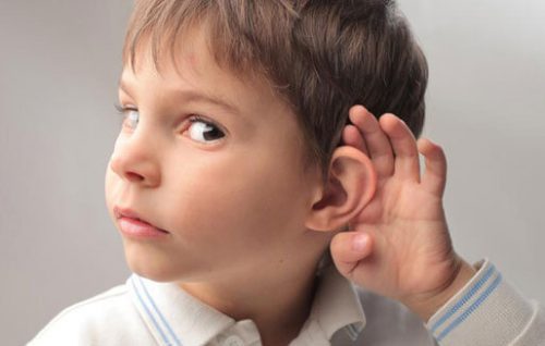 ОДин из главных признаков появления серной пробки в ушах - ухудшение слуха