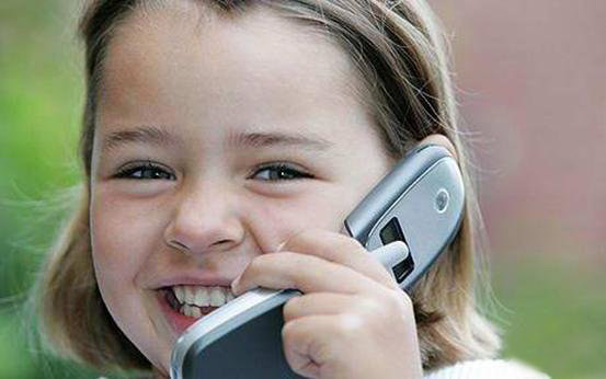 мобильный телефон опасен для детей, можно ли детям пользоваться сотовым, сотовый телефон опасен
