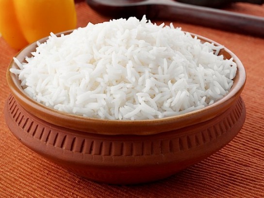 Отварной длиннозерный рис