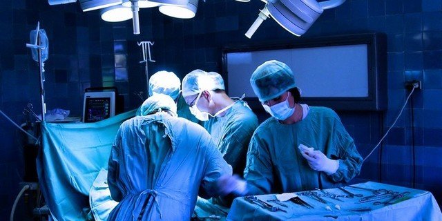Хирургическая операция – это крайний выход из ситуации, который может помочь победить болезнь