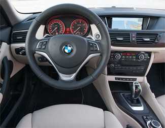 руль, приборы и панель управления BMW X1