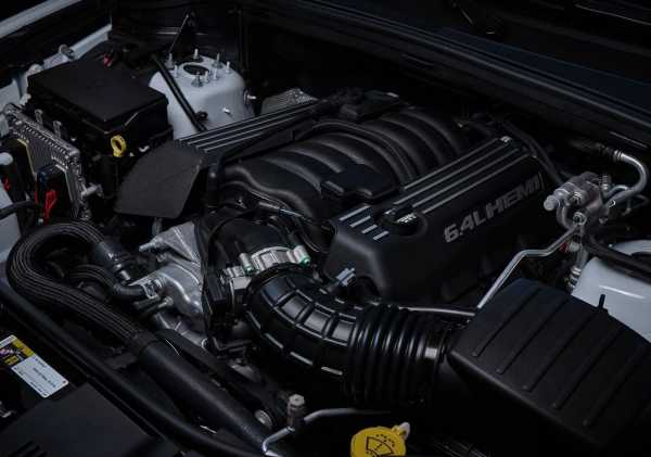 фото двигатель V8 6.4 Hemi Dodge Durango SRT 2017-2018