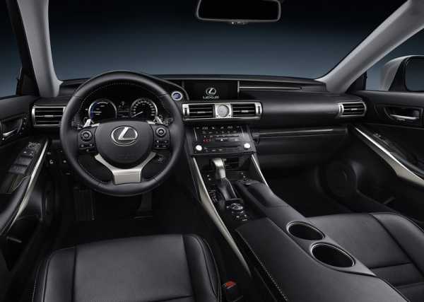 фотографии салона Lexus IS 2014 года