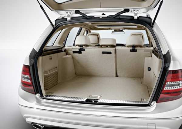 фотографии багажника Mercedes-Benz C-Class Estate 2013 года