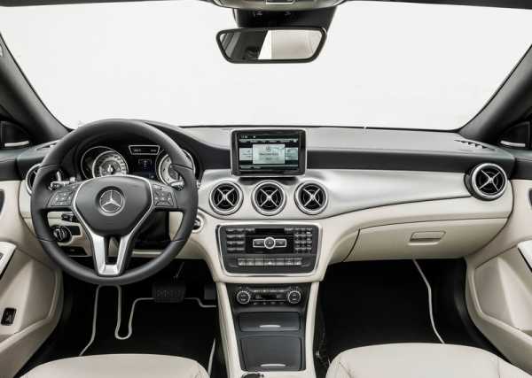 фотографии салона Mercedes-Benz CLA 2013-2014 года