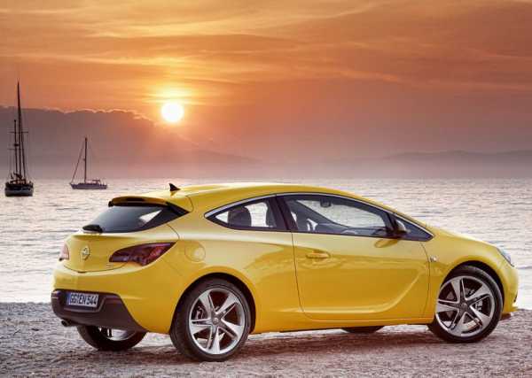 фото Opel Astra GTC 2013-2014 года