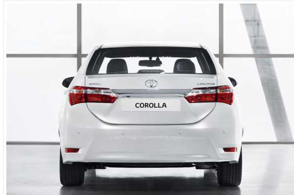 фотографии седана Toyota Corolla 2014 года