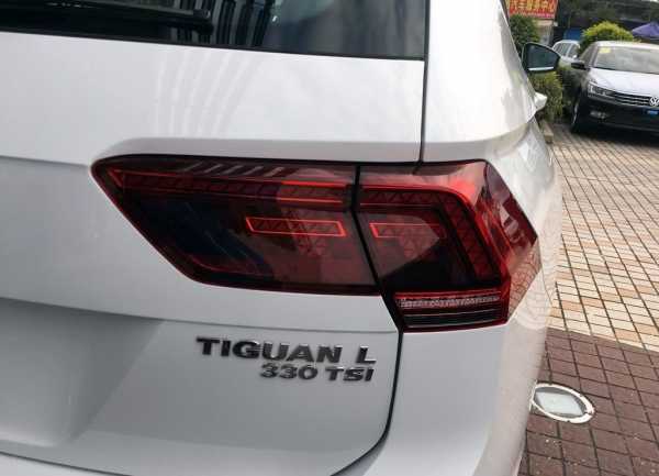 фото габаритные фонари Volkswagen Tiguan XL 2017-2018