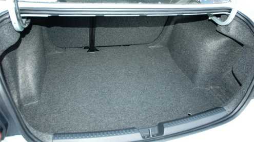 фото багажника Volkswagen Polo sedan