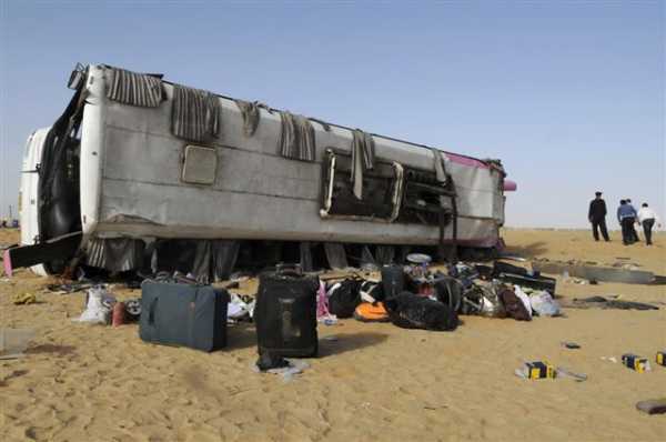 Фото с места египетской аварии