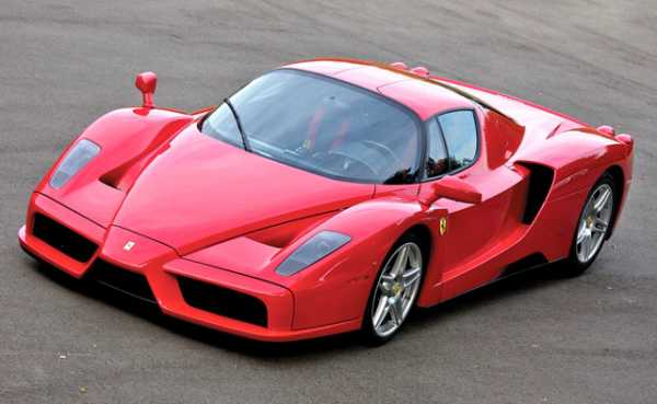Автомобиль Ferrari Enzo