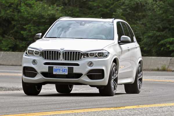 BMW X5 M50d и X6 M50d имеет высокие скоростные качества благодаря своему особому двигателю