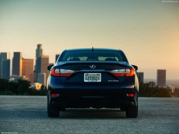 Lexus ES 2016-2017: фото цена и комплектация, видео тест драйв